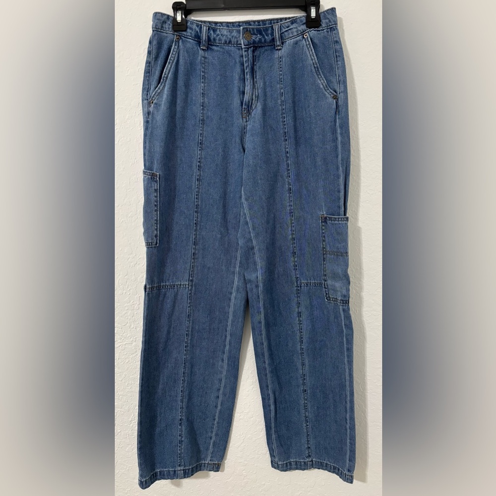Relaxed Blue Denim Jeans with Paneled Design